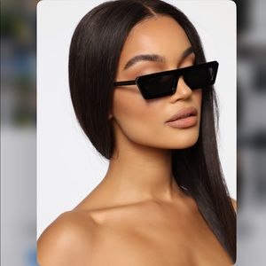 Fashion Nova - Did you know sunglasses - Black